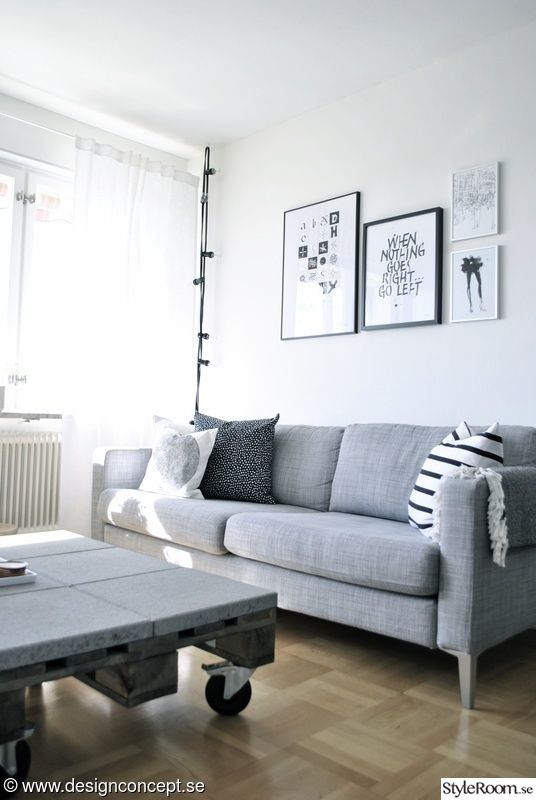 soffa,grå soffa,vardagsrum,kuddar,soffa karlstad | Soffor i 2019