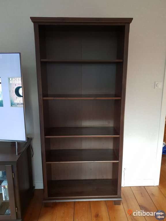 IKEA Hemnes bokhylla