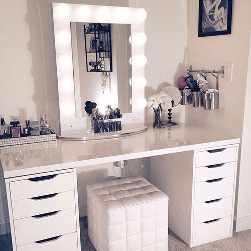 desks for teenagers | chloes board | Makeup rooms, Room decor