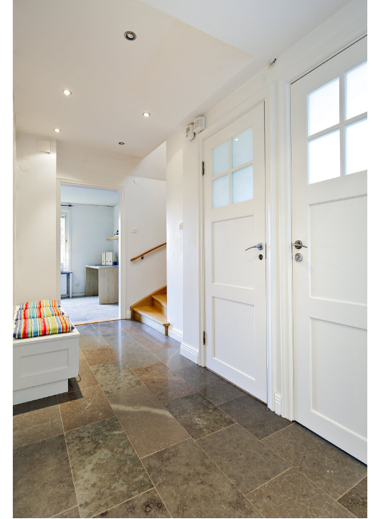 Väldans snyggt golv i hall | Hallway and stair | Flooring, Tiles