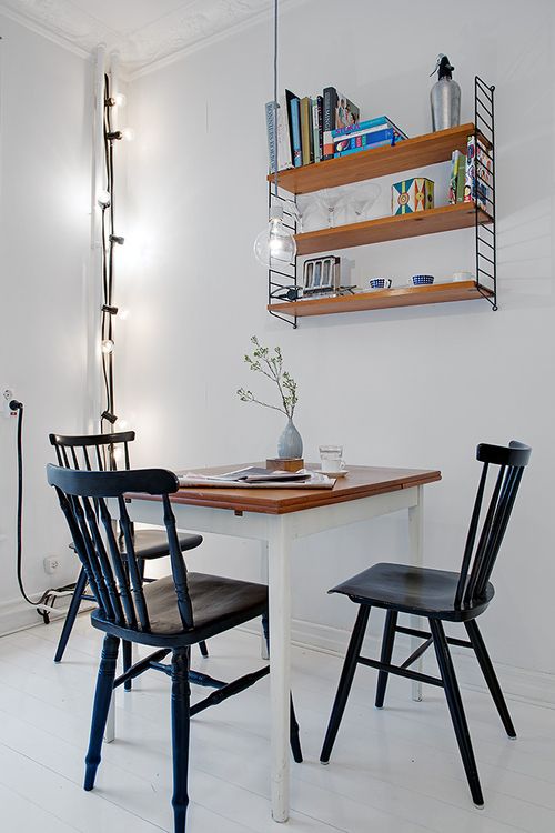 Stringhylla | Home, interior i 2019 | Köksbord litet kök, Stol kök
