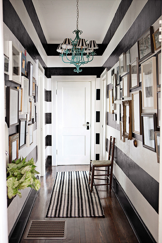 svartvitt djärv hall hall design