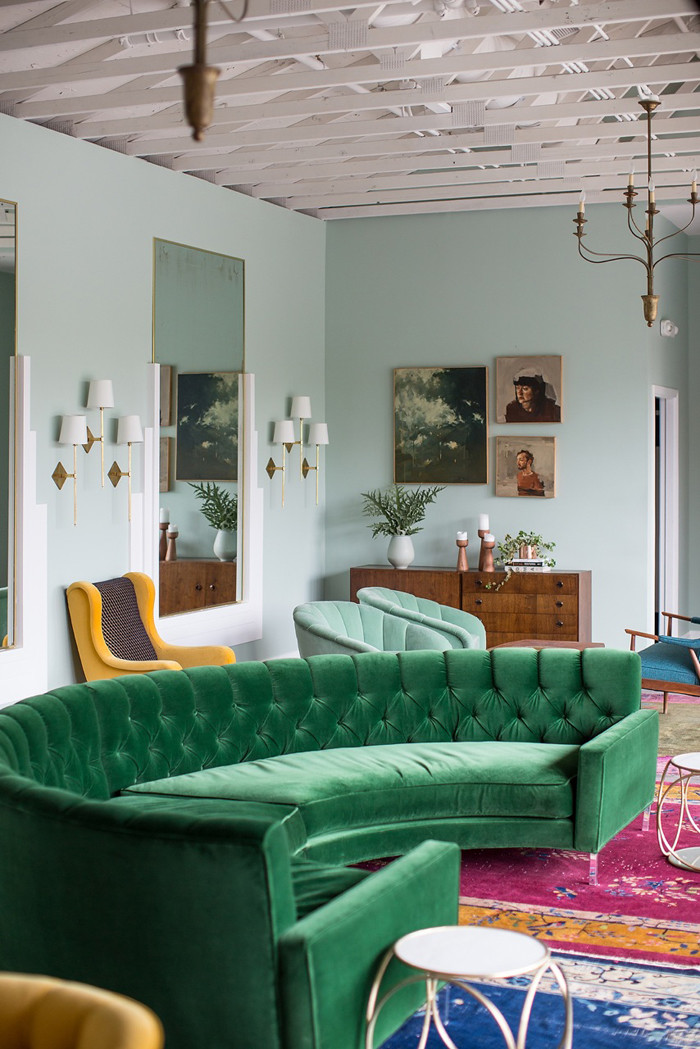 Mintgrön färg tuftad grön soffa