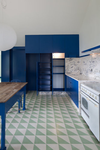 geometrisk cement kakel blå kök
