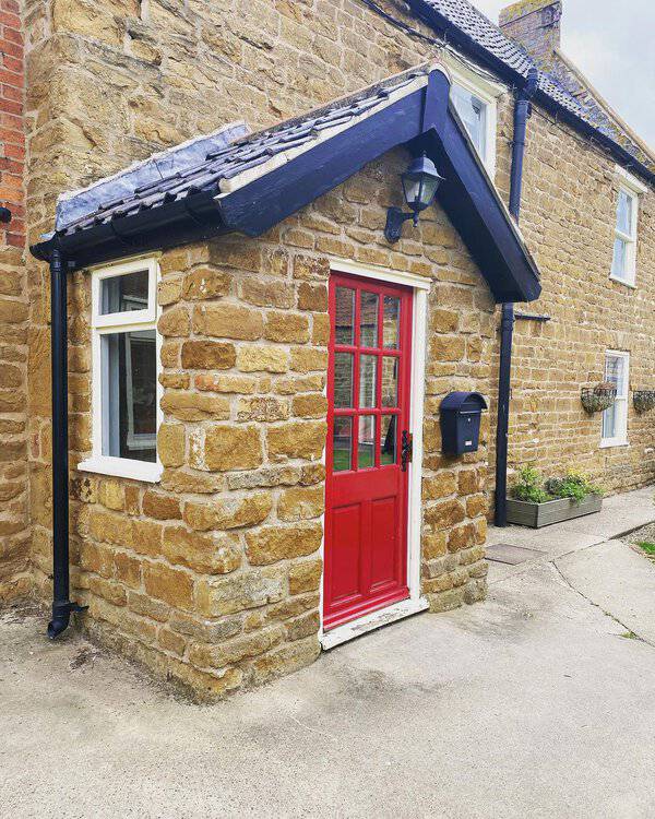 small-porch-enclosed-porch-image-5