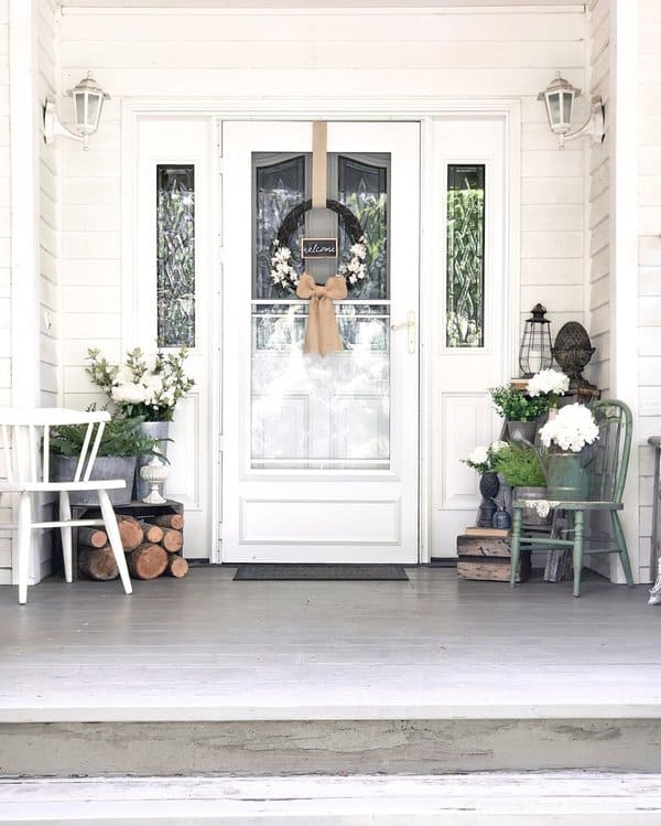 small-porch-farmhouse-image-4