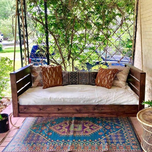 small-porch-porch-swing-image-5